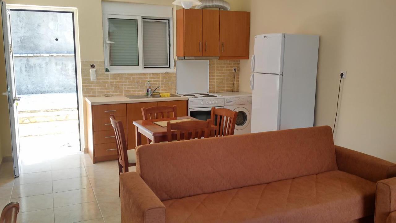 Armonia Nakas Aparthotel Geni  Bagian luar foto