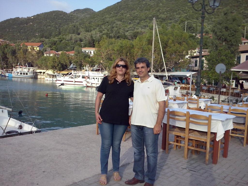 Armonia Nakas Aparthotel Geni  Bagian luar foto
